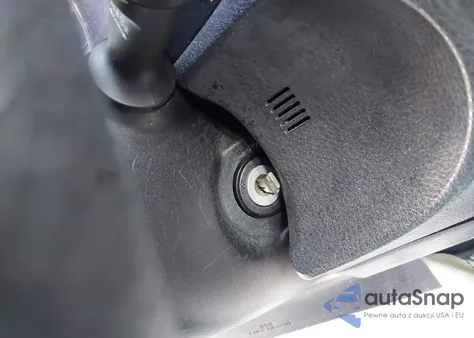 2015 Toyota Corolla Le z USA, uszkodzony, nr VIN 2T1BURHE6FC406302